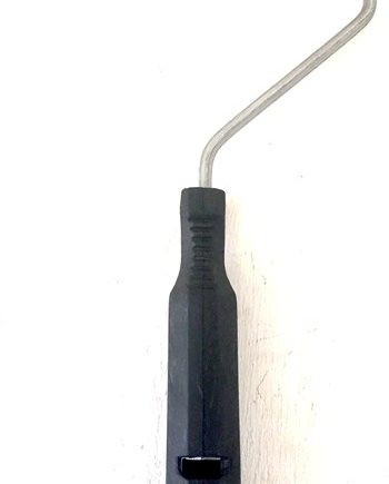PAINT ROLLER HANDLE ONLY 150MM 766