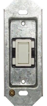 TITAN 1 LEVER 1 WAY SWITCH + YOKE 4X2