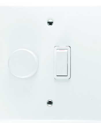 CRABTREE CLASSIC DIMMER SWITCH 3 LEVER + COVER 4X4 800W