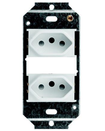 Crabtree Classic 16A Slimline Double Socket (Unswitched) with Yoke (4X2), White