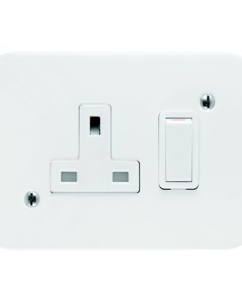 CRABTREE INDUSTRIAL 13A SINGLE SOCKET (EXPORT) + COVER 75X83