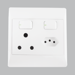 Brightstar EPL322 White 16 AMP Plug and New RSA Socket Combo 4x4